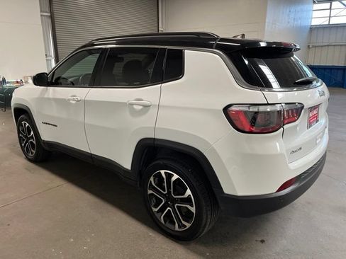 Used 2024 Jeep Compass Limited AWD/4WD image 5