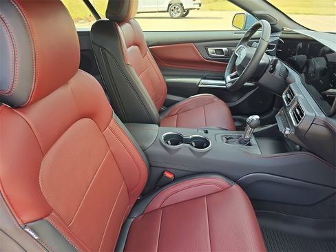 New 2026 Ford Mustang Premium image 38