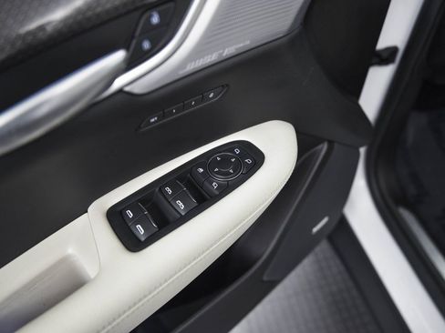 Used 2023 Cadillac XT5 Sportv image 10