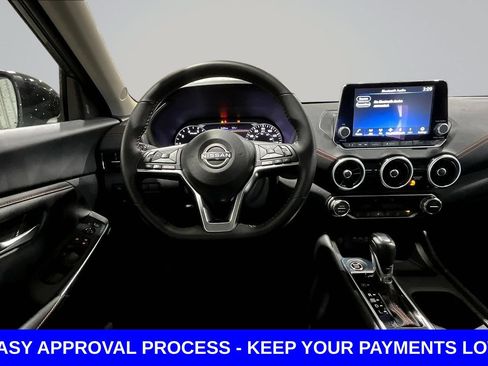Used 2025 Nissan Sentra SR FWD image 11