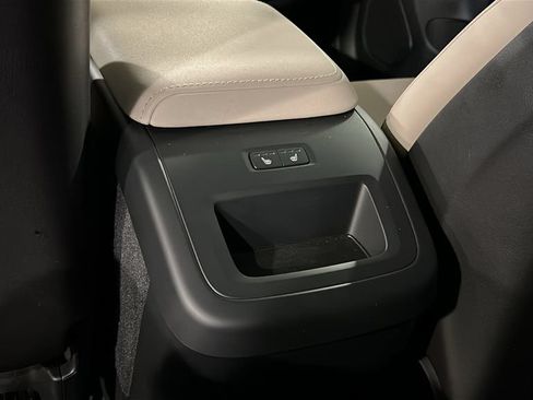 Certified 2026 Volvo XC60 B5 Plus AWD/4WD image 26