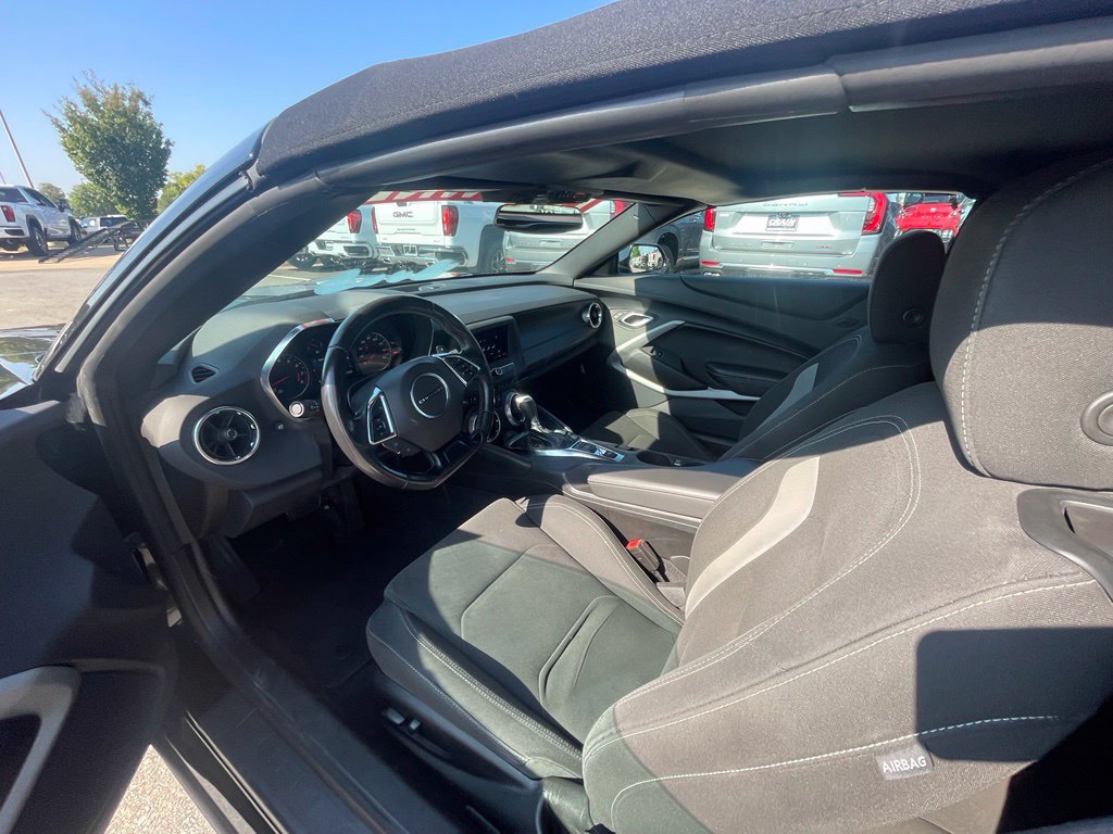 Used 2023 Chevrolet Camaro LT RWD image 11