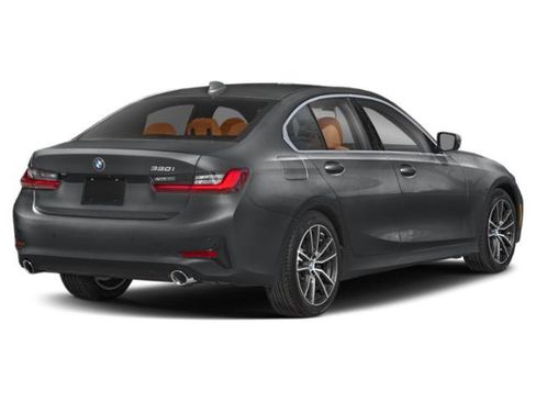 Used 2022 BMW 330i Sedan w/ M Sport Package RWD image 2