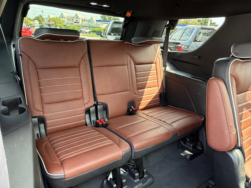 Certified 2023 GMC Yukon Denali Ultimate AWD/4WD image 17
