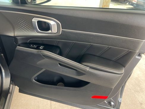 Certified 2022 Kia Sorento SX AWD/4WD image 23