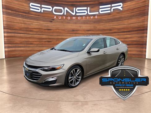 Used 2022 Chevrolet Malibu LT image 1