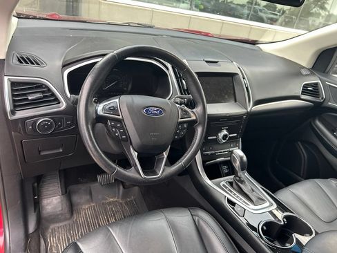 Used 2017 Ford Edge Titanium w/ Equipment Group 301A AWD/4WD image 2