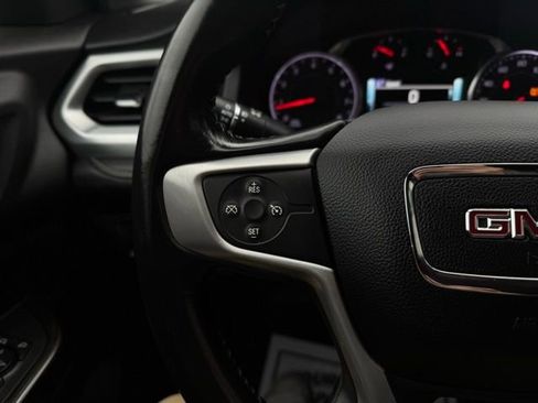Used 2019 GMC Acadia SLT image 30