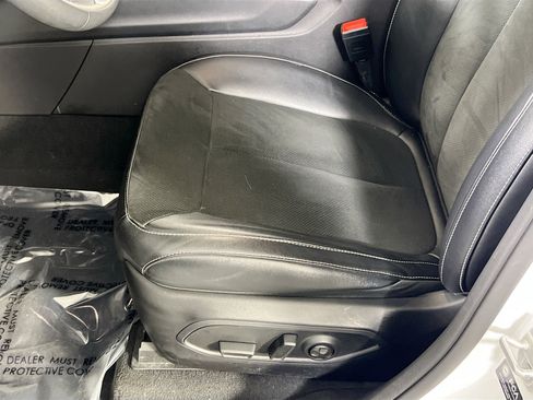 Used 2023 Jeep Grand Cherokee Altitude image 18