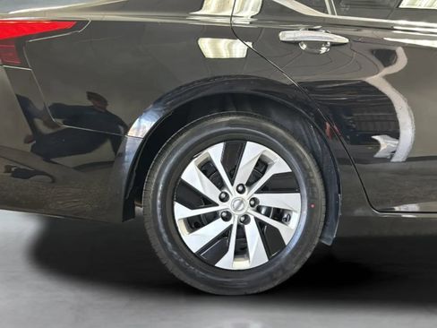 Used 2020 Nissan Altima 2.5 S FWD image 33