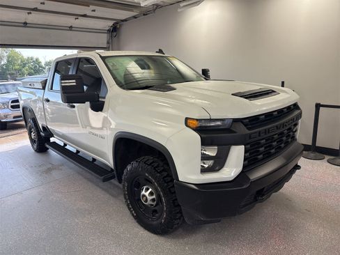 Used 2023 Chevrolet Silverado 2500 W/T w/ WT Convenience Package AWD/4WD image 4