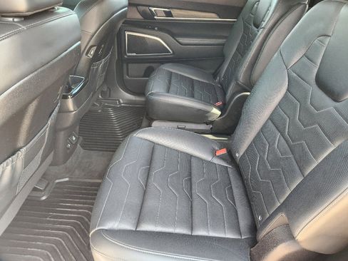 Used 2022 Kia Telluride SX w/ SX Prestige Package image 31