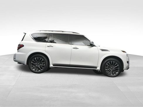 Used 2023 Nissan Armada Platinum w/ Captain's Chairs Package RWD image 15