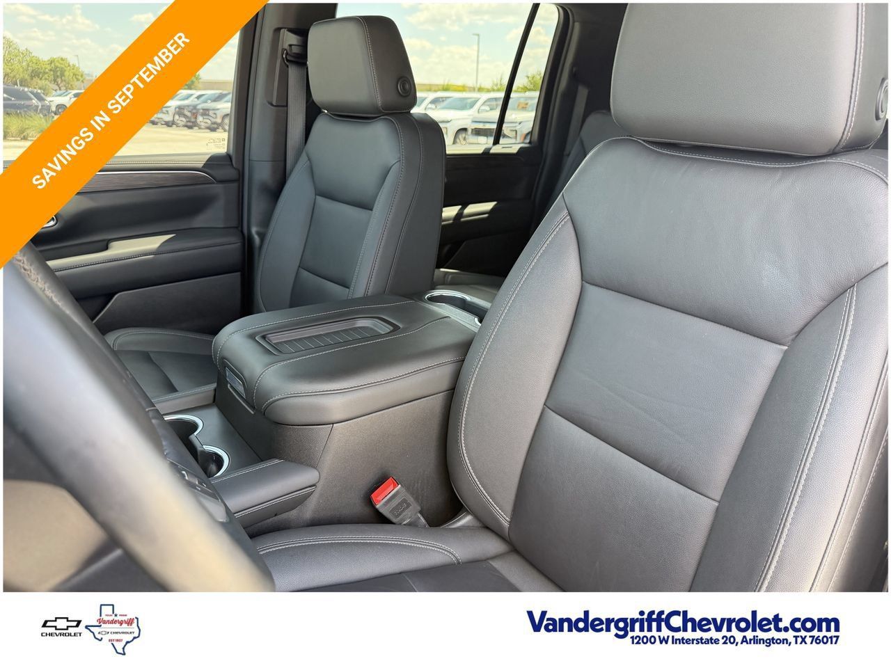 Certified 2024 Chevrolet Suburban Z71 w/ Luxury Package AWD/4WD image 24