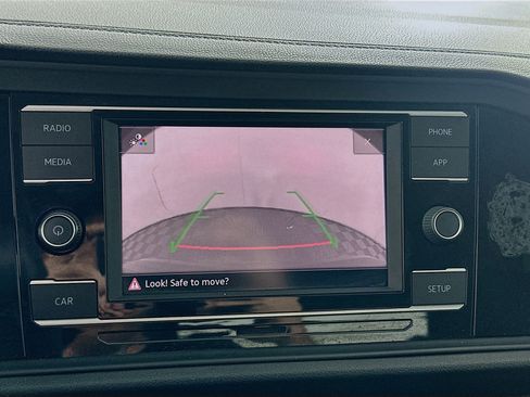 Used 2019 Volkswagen Jetta FWD image 22