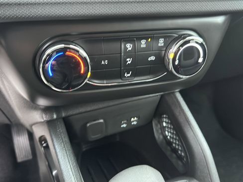 Certified 2025 Chevrolet TrailBlazer LS w/ LS Convenience Package image 29