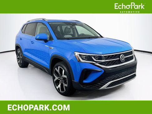 Used 2022 Volkswagen Taos SEL AWD/4WD image 1