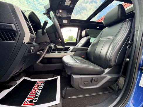 Used 2022 Ford F350 Lariat w/ Black Appearance Package AWD/4WD image 24