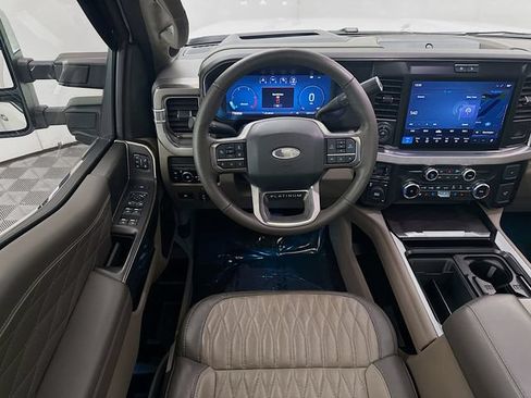 Used 2025 Ford F450 Platinum w/ Platinum Plus Package AWD/4WD image 24