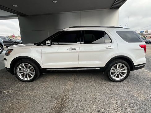 Used 2018 Ford Explorer Limited w/ Equipment Group 301A image 4