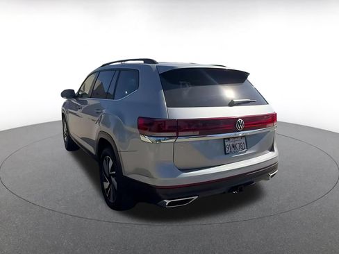 Used 2026 Volkswagen Atlas SE FWD image 9