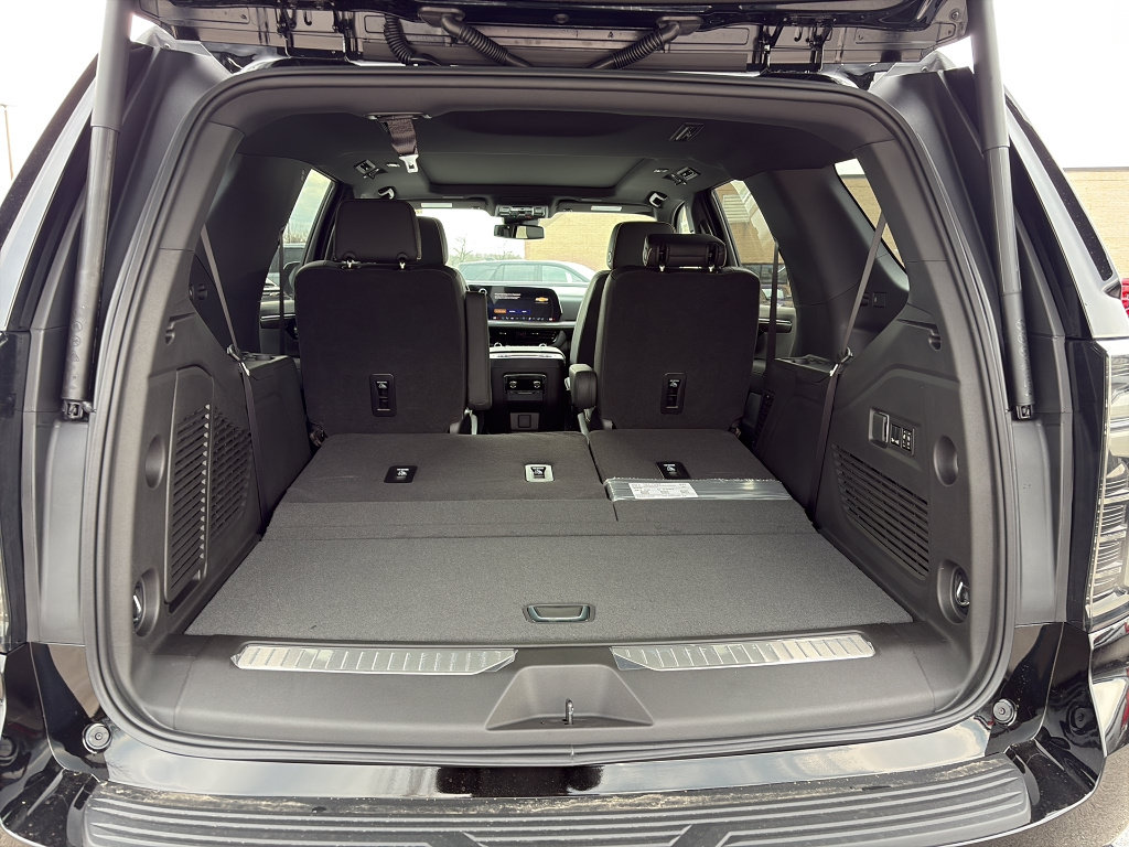 New 2026 Chevrolet Tahoe Premier w/ Sun And Tow Package AWD/4WD image 5