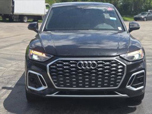 Used 2021 Audi Q5 2.0T Premium Plus w/ Premium Plus Package AWD/4WD image 11