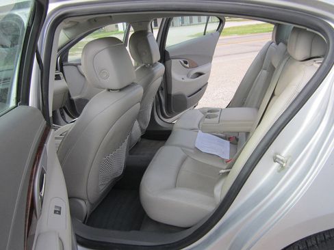 Used 2010 Buick LaCrosse CXL w/ Luxury Package image 8