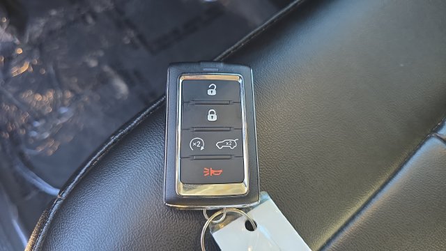 Used 2023 Jeep Grand Cherokee Limited AWD/4WD image 26