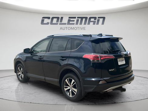 Used 2018 Toyota RAV4 XLE w/ Plus Extra Value Package AWD/4WD image 3