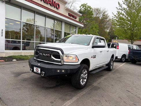 Used 2017 RAM 2500 Limited AWD/4WD image 2