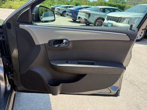 Used 2010 Chevrolet Malibu LS FWD image 19