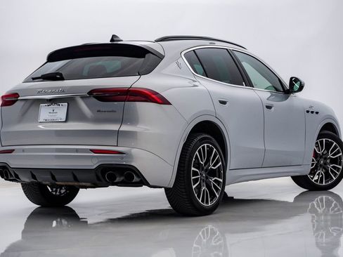 Used 2023 Maserati Grecale GT image 9