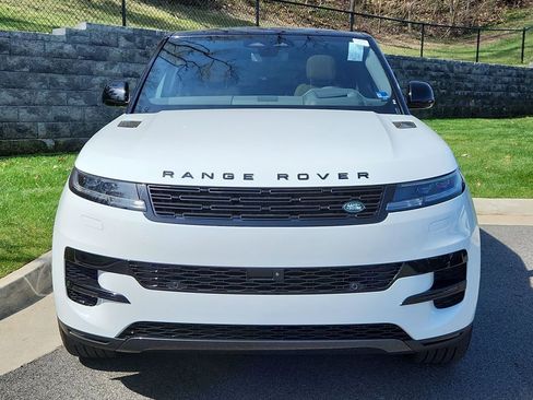 New 2026 Land Rover Range Rover Sport SE AWD/4WD image 8