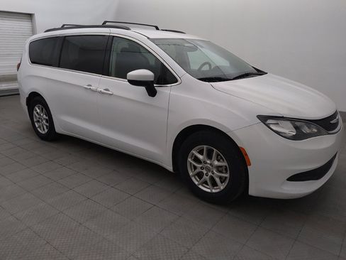 Used 2021 Chrysler Voyager Lxi FWD image 11