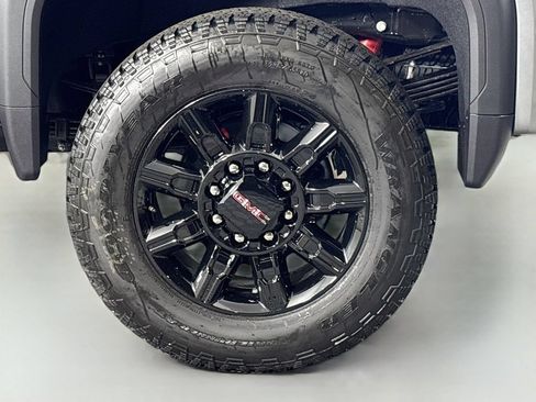 New 2026 GMC Sierra 3500 AT4 w/ AT4 Premium Plus Package AWD/4WD image 32