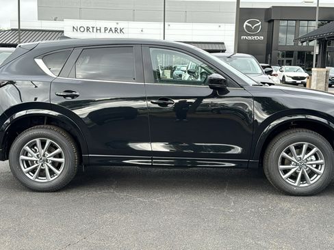 New 2025 MAZDA CX-5 AWD 2.5 S w/ Preferred Package image 9