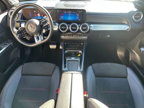 Used 2025 Mercedes-Benz GLB 35 AMG 4MATIC image 23