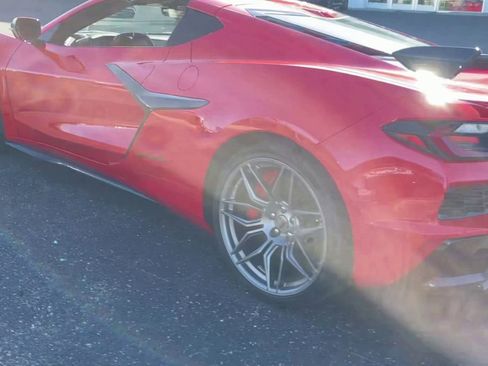 Used 2026 Chevrolet Corvette Z06 w/ Z07 Performance Package RWD image 3