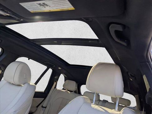 Used 2020 BMW X5 xDrive40i w/ Executive Package image 15