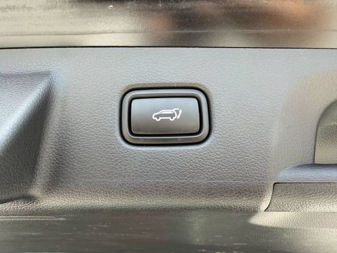 Used 2025 Hyundai Palisade SEL FWD image 28