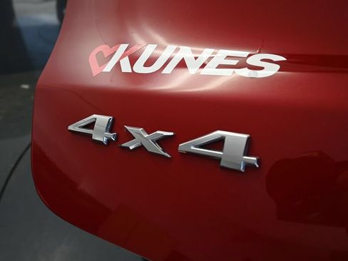 Used 2025 Jeep Compass Limited AWD/4WD image 21