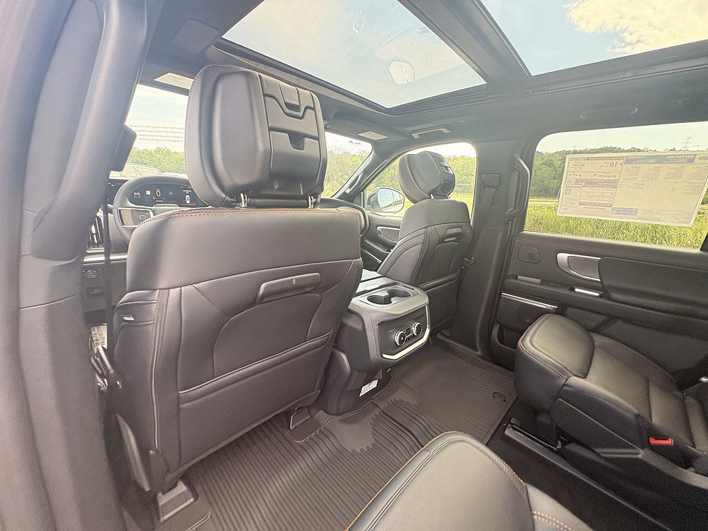 New 2027 Ford Expedition Tremor w/ Driver's Package AWD/4WD image 18