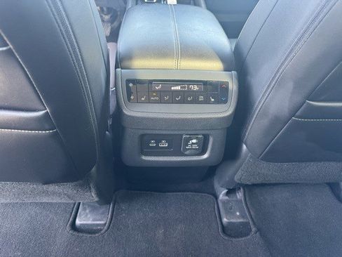 Used 2024 Nissan Pathfinder Platinum w/ Cargo Package image 28
