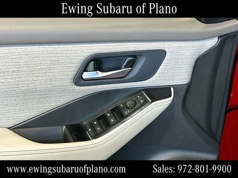 Used 2023 Nissan Rogue SV FWD image 16