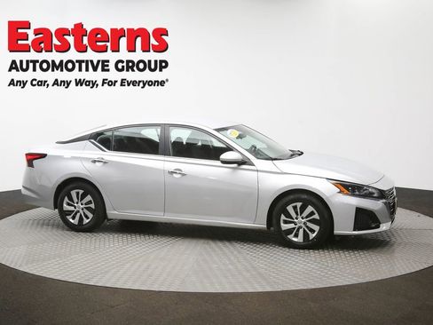 Used 2023 Nissan Altima 2.5 S image 46