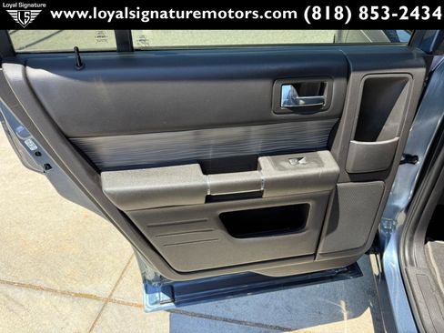 Used 2019 Ford Flex SEL w/ Equipment Group 202A FWD image 18