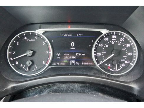 Used 2024 Nissan Sentra SR w/ SR Premium Package FWD image 10