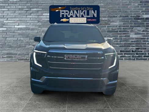 Used 2025 GMC Acadia Elevation image 8