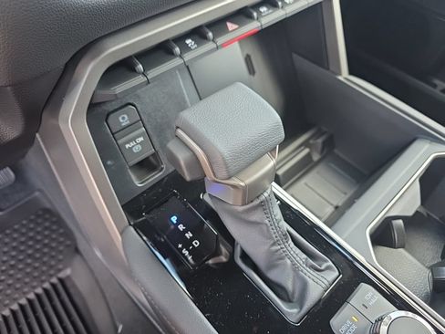 New 2026 Toyota Tundra Limited AWD/4WD image 23